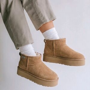 BearPaw Women's Tan Ankle Boots